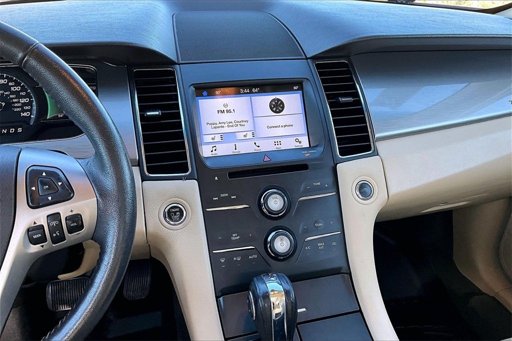 2017 Ford Taurus SEL