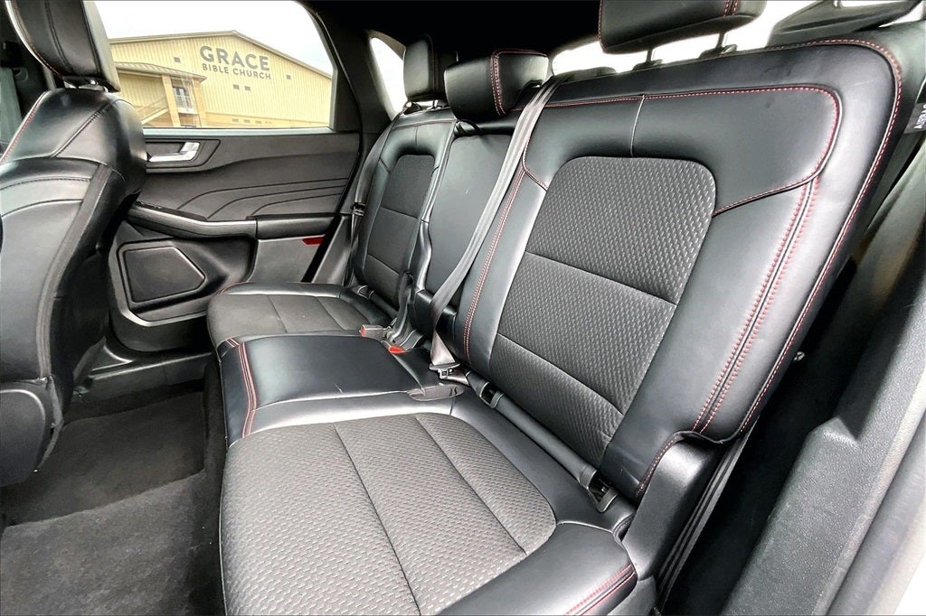 2025 Ford Escape ST-Line