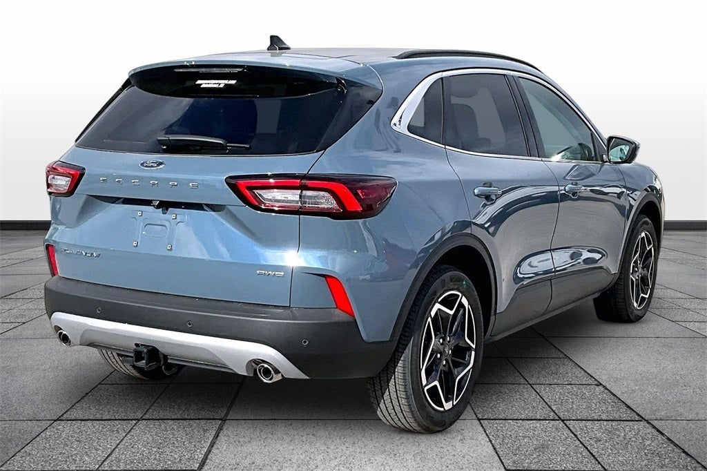 2026 Ford Escape Platinum