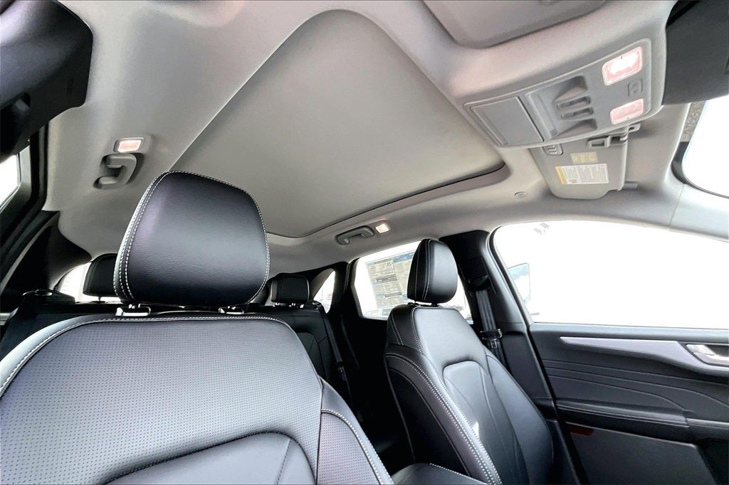 2026 Ford Escape Platinum