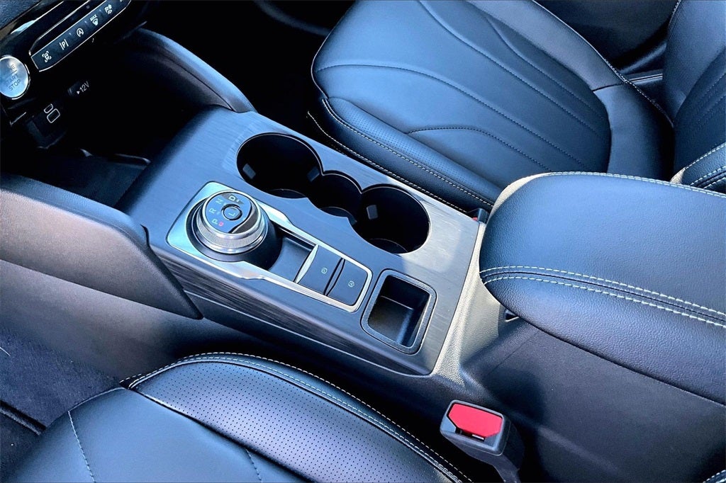 2026 Ford Escape Platinum