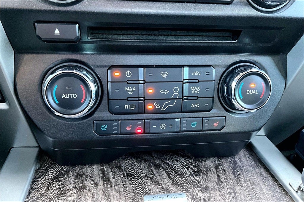 2017 Ford F-450SD Lariat DRW