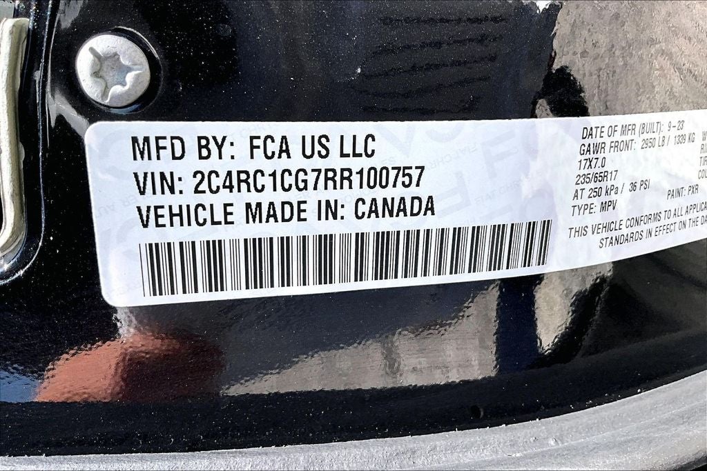2024 Chrysler Voyager LX