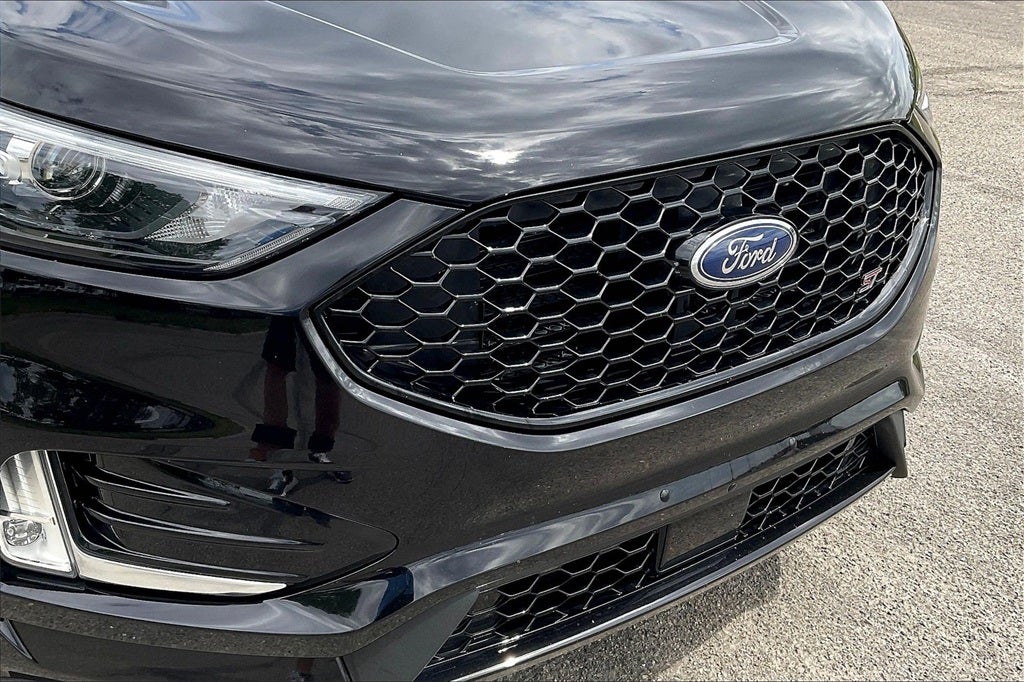 2021 Ford Edge ST