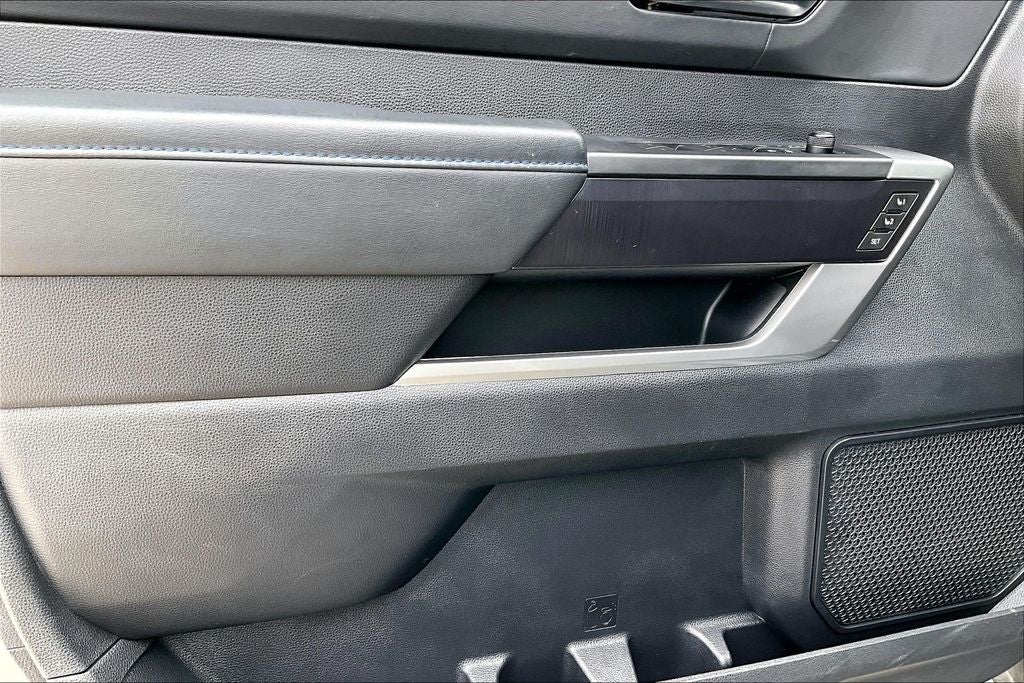 2022 Toyota Tundra Hybrid Platinum