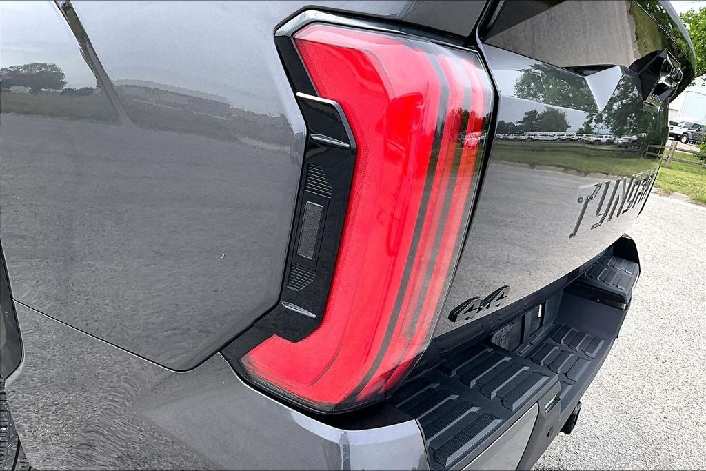 2022 Toyota Tundra Hybrid Platinum