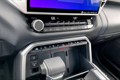 2022 Toyota Tundra Hybrid Platinum