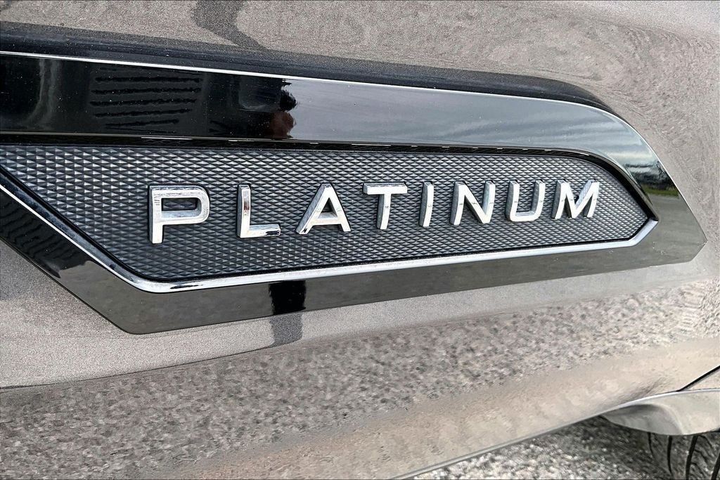 2022 Toyota Tundra Hybrid Platinum