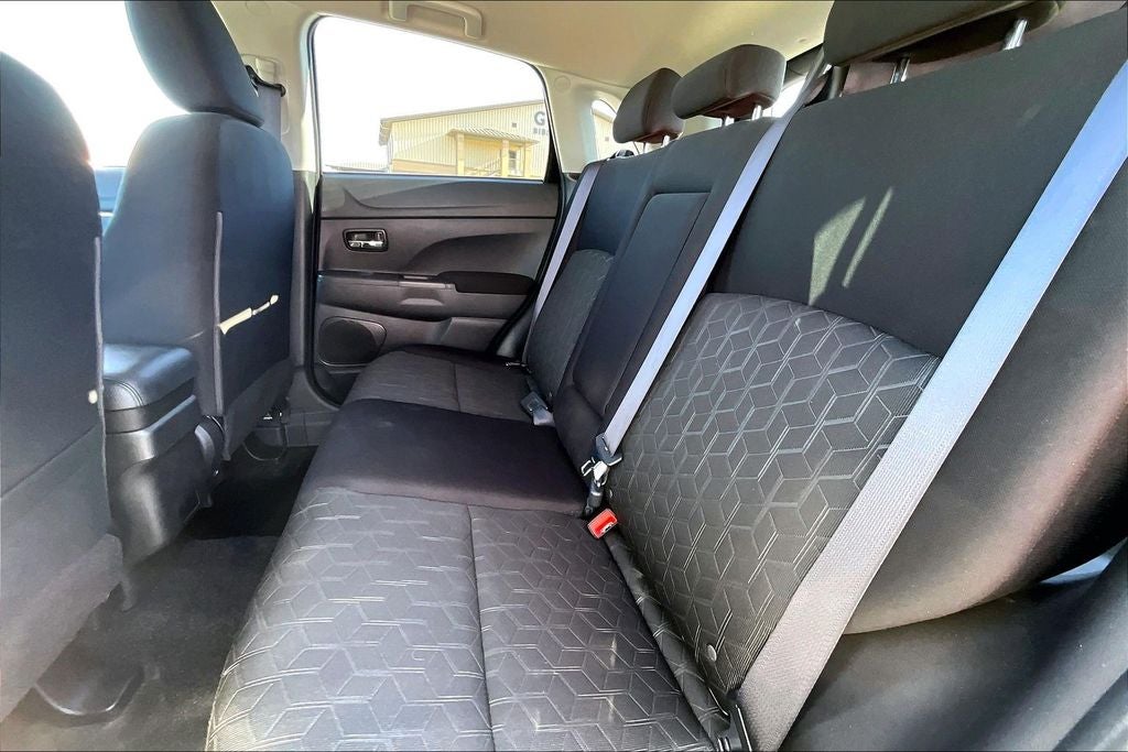 2025 Mitsubishi Outlander Sport Base