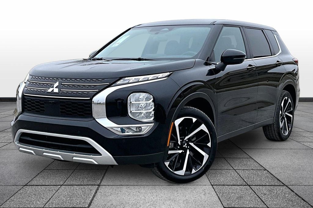 2024 Mitsubishi Outlander SE Black Edition