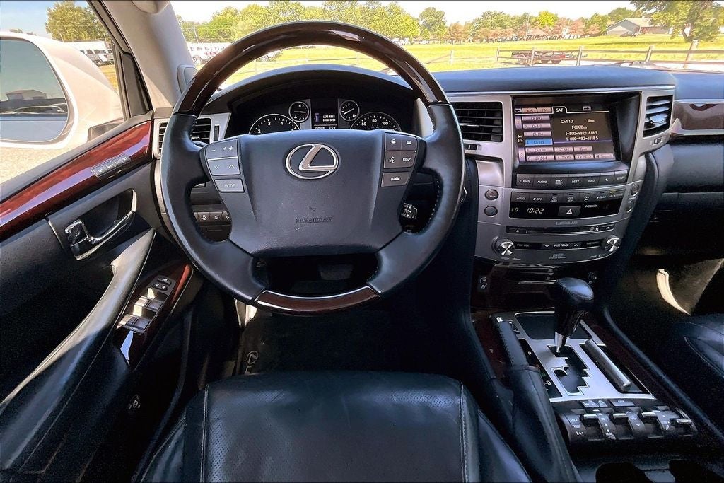 2015 Lexus LX 570