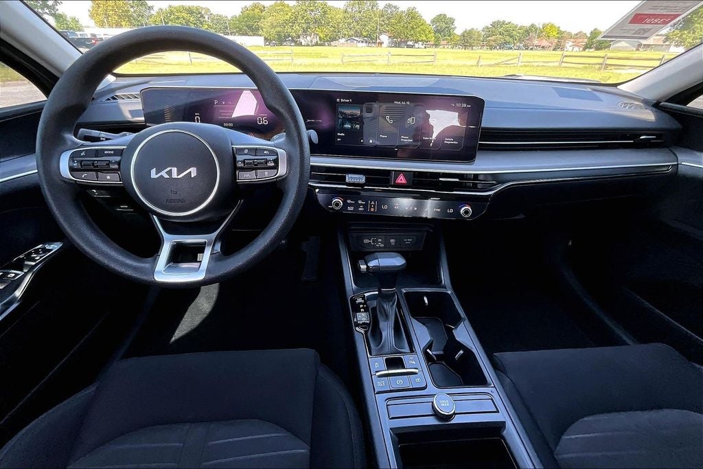 2025 Kia K5 LXS