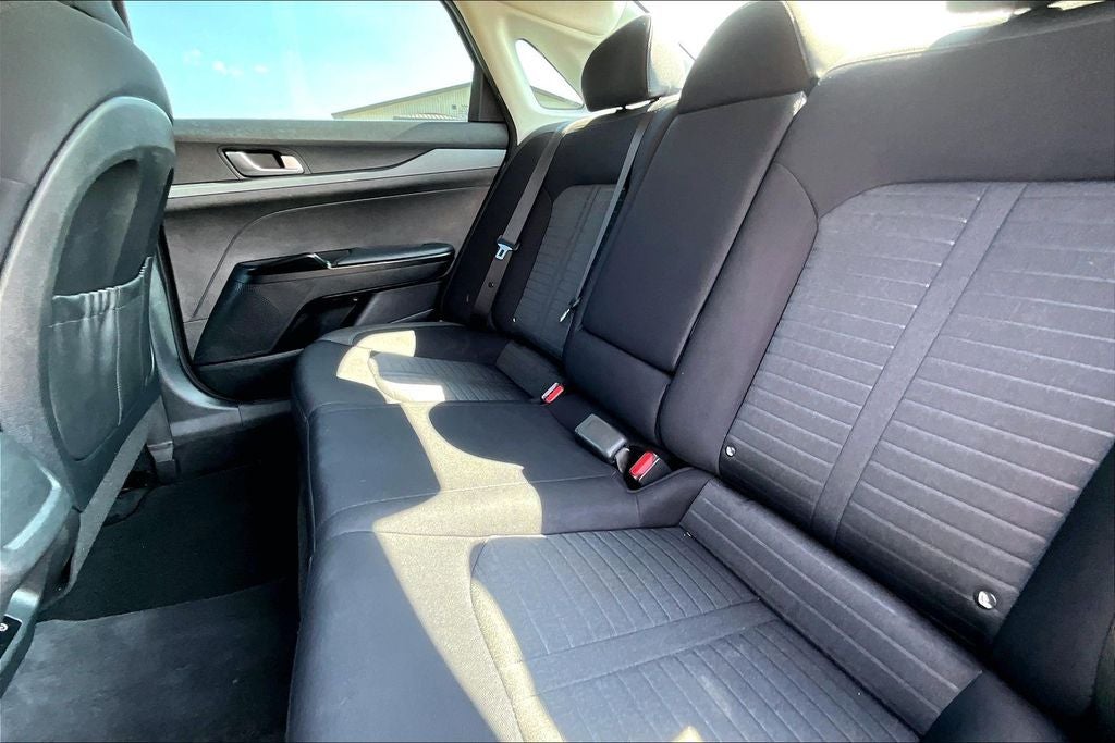 2025 Kia K5 LXS