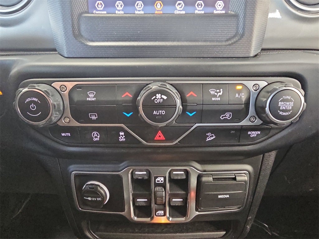 2020 Jeep Wrangler Sahara