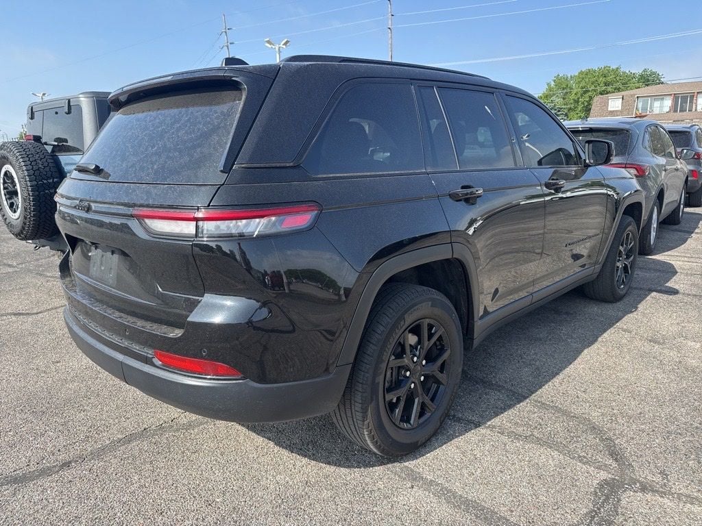 2025 Jeep Grand Cherokee Altitude