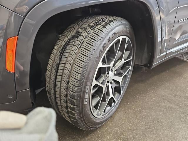 2022 Jeep Grand Cherokee Summit Reserve