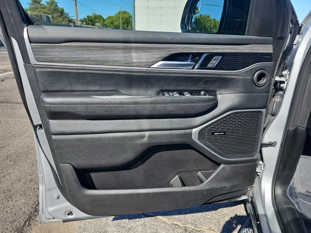 2024 Jeep Wagoneer L Series II