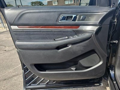 2017 Ford Explorer Platinum