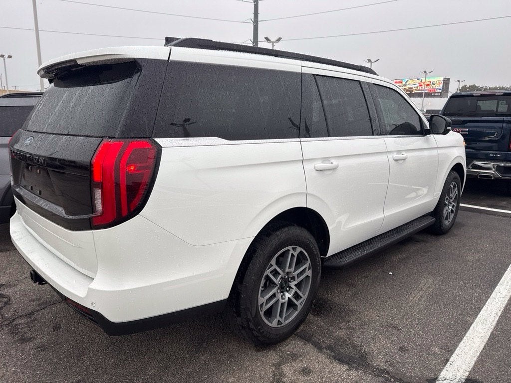 2026 Ford Expedition Active