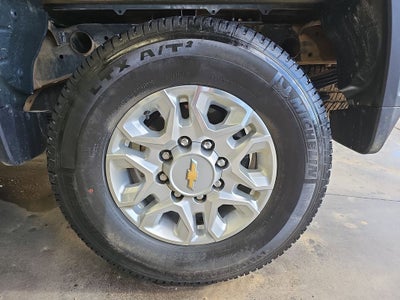 2025 Chevrolet Silverado HD LT