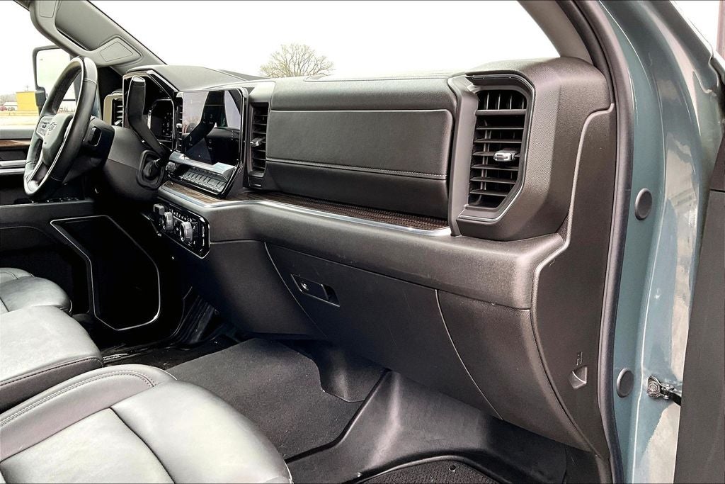 2025 Chevrolet Silverado HD LT