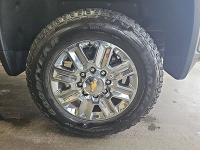 2024 Chevrolet Silverado HD High Country