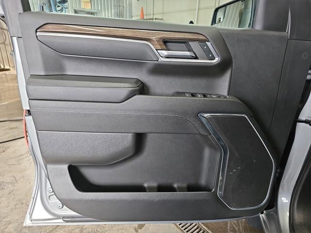 2023 Chevrolet Silverado LT