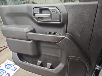 2025 Chevrolet Silverado Custom