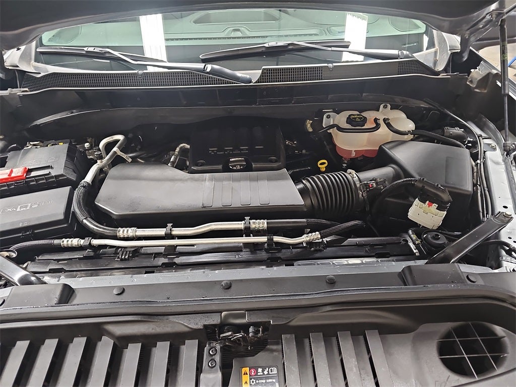 2025 Chevrolet Silverado Custom