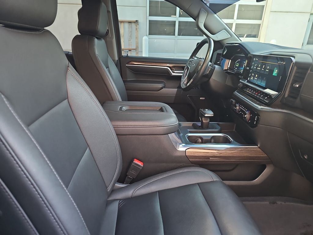 2022 Chevrolet Silverado RST
