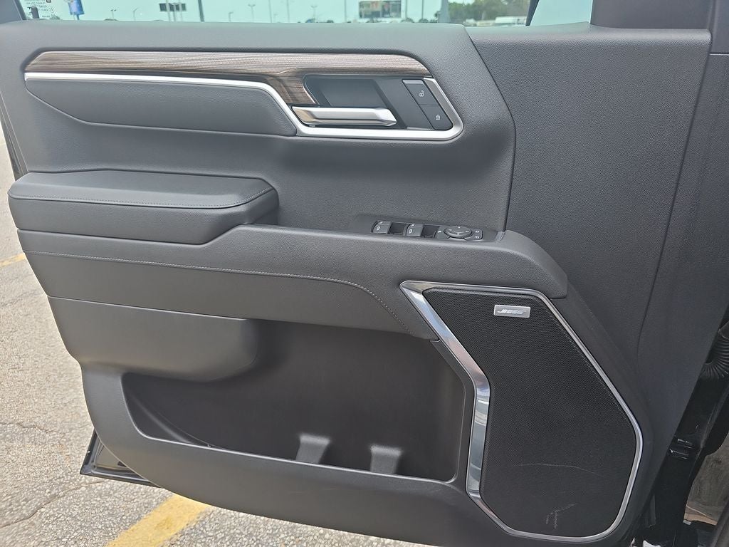 2022 Chevrolet Silverado RST