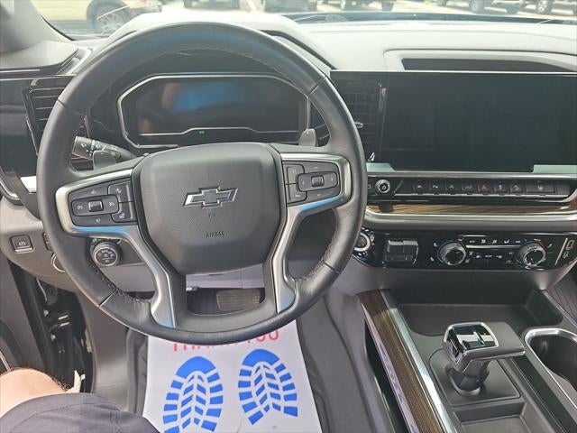 2022 Chevrolet Silverado RST