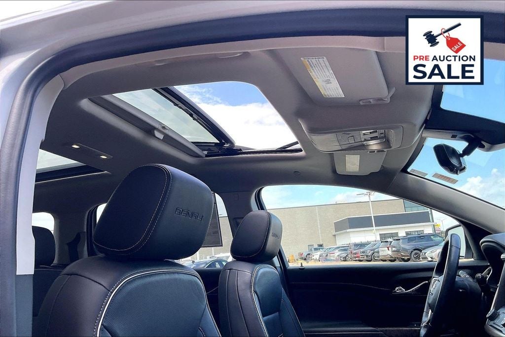 2022 GMC Acadia Denali