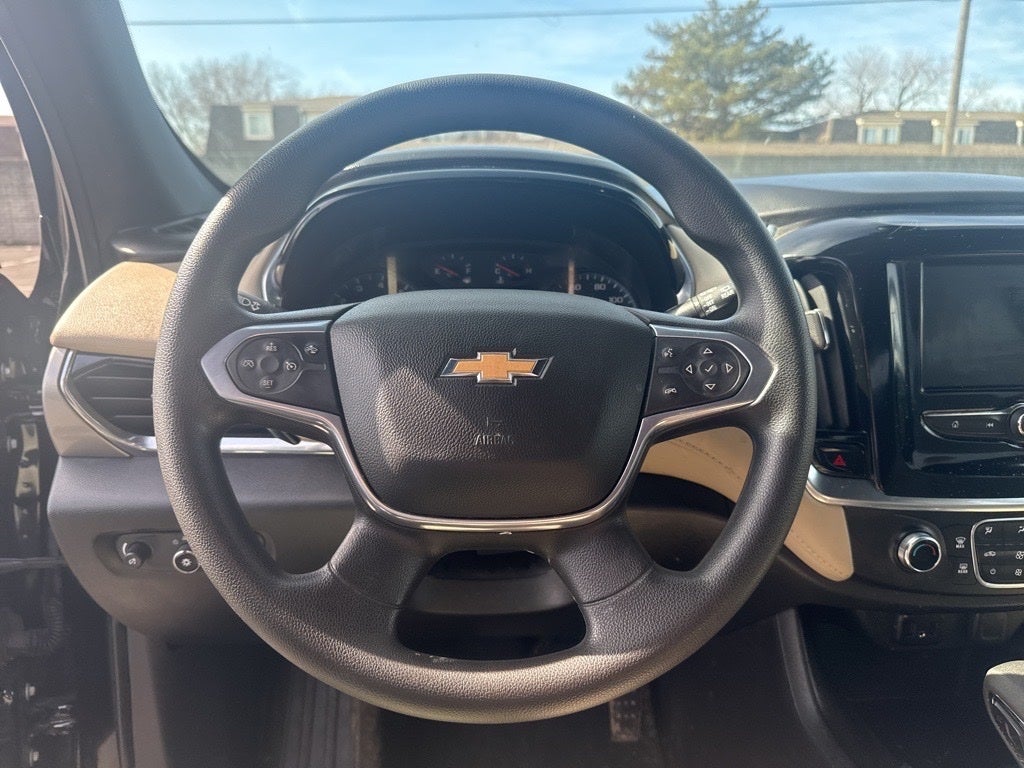 2022 Chevrolet Traverse LS