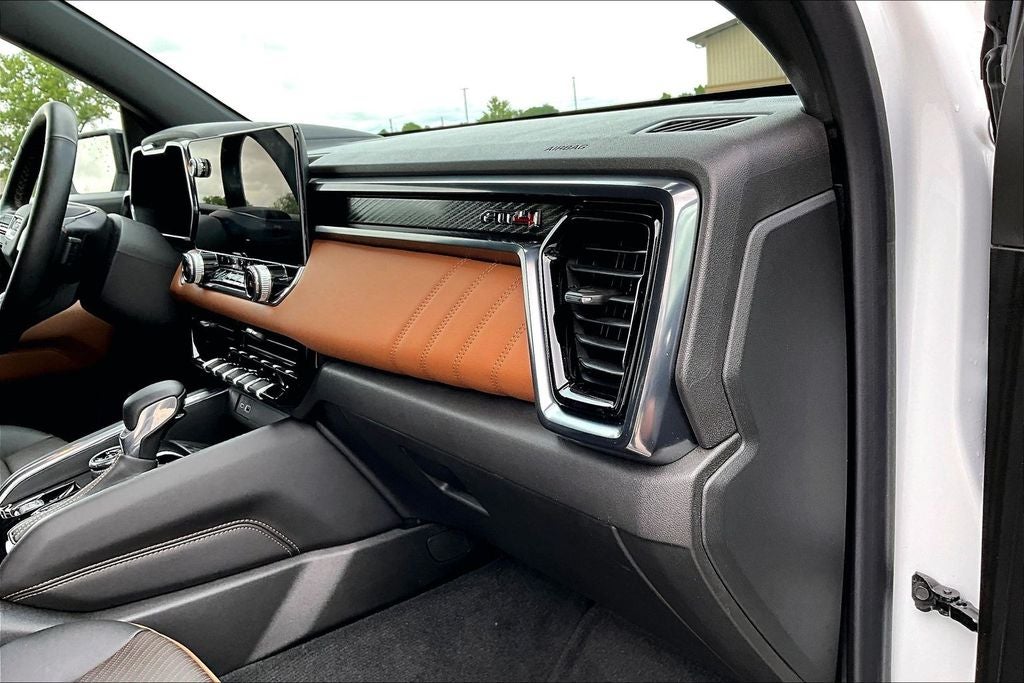 2023 GMC Canyon AT4