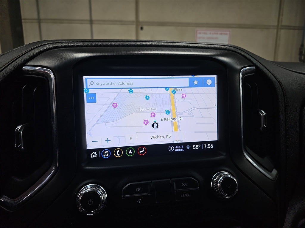 2022 GMC Sierra Limited AT4