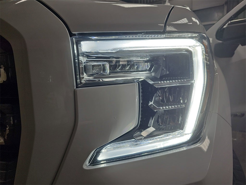 2022 GMC Sierra Limited AT4