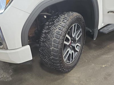 2022 GMC Sierra Limited AT4