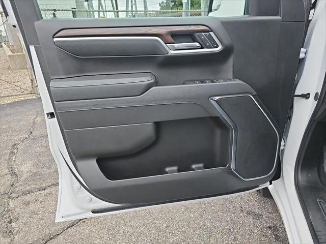 2025 GMC Sierra SLT