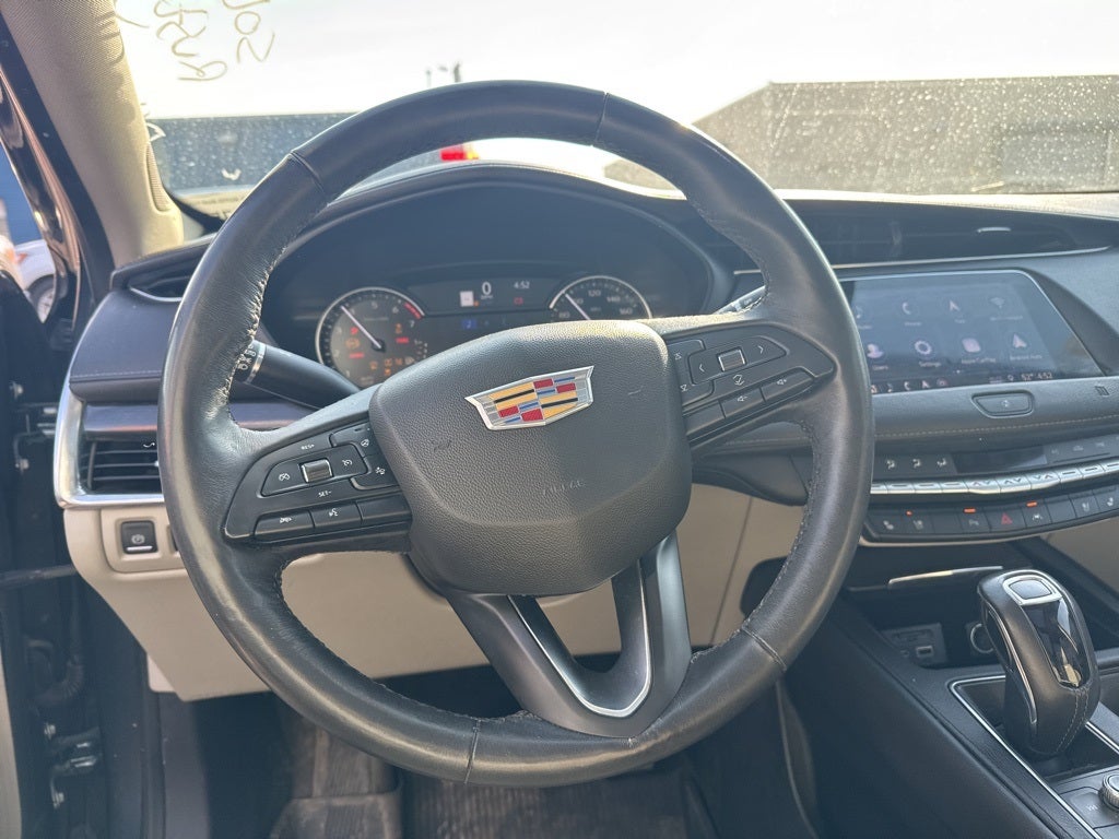 2019 Cadillac XT4 Premium Luxury