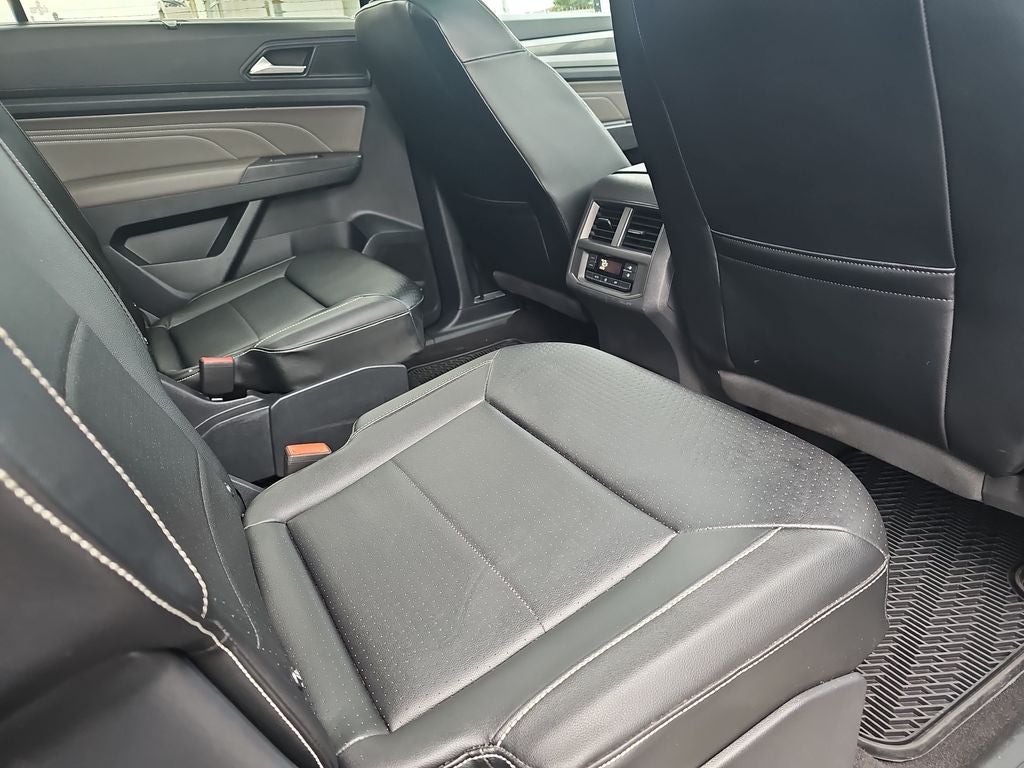 2022 Volkswagen Atlas 3.6L V6 SEL R-Line