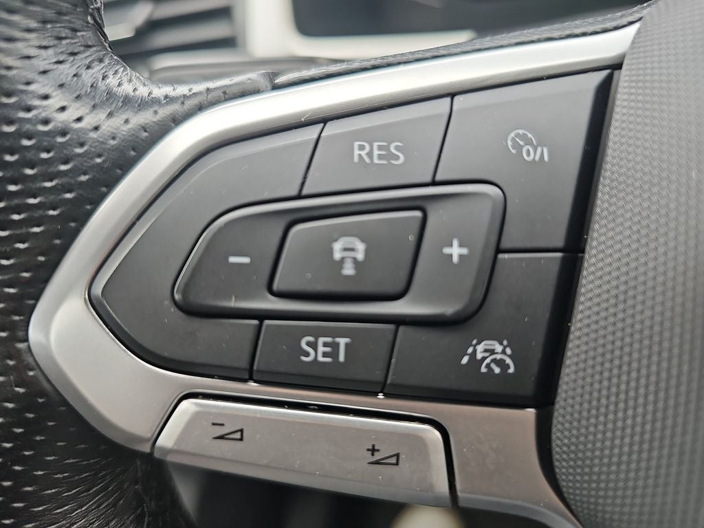 2022 Volkswagen Atlas 3.6L V6 SEL R-Line