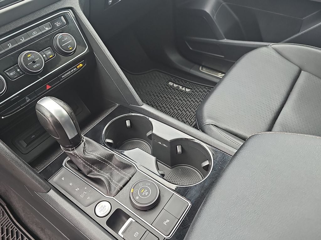 2022 Volkswagen Atlas 3.6L V6 SEL R-Line
