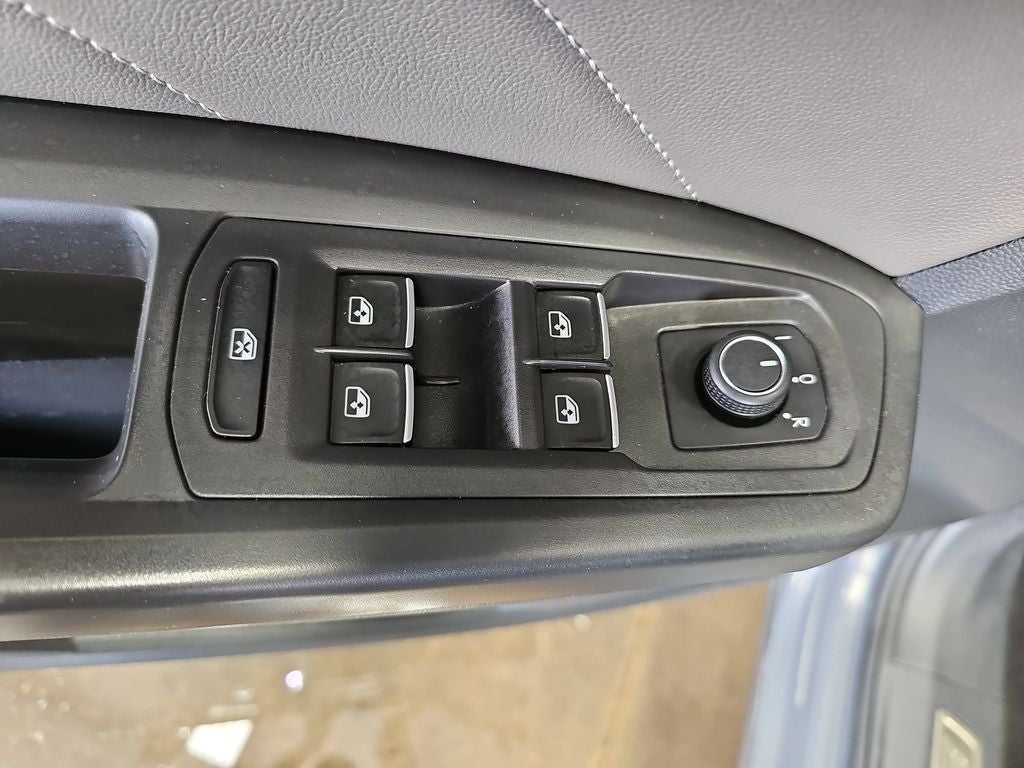 2022 Volkswagen Atlas Cross Sport 3.6L V6 SEL R-Line