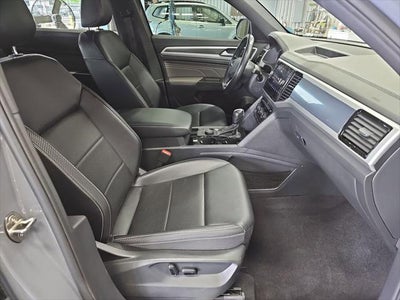 2022 Volkswagen Atlas Cross Sport 3.6L V6 SEL R-Line