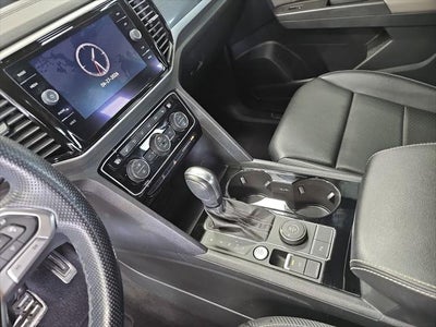 2022 Volkswagen Atlas Cross Sport 3.6L V6 SEL R-Line