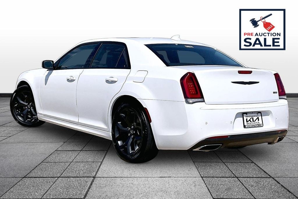 2022 Chrysler 300 Touring