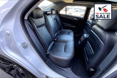 2022 Chrysler 300 Touring