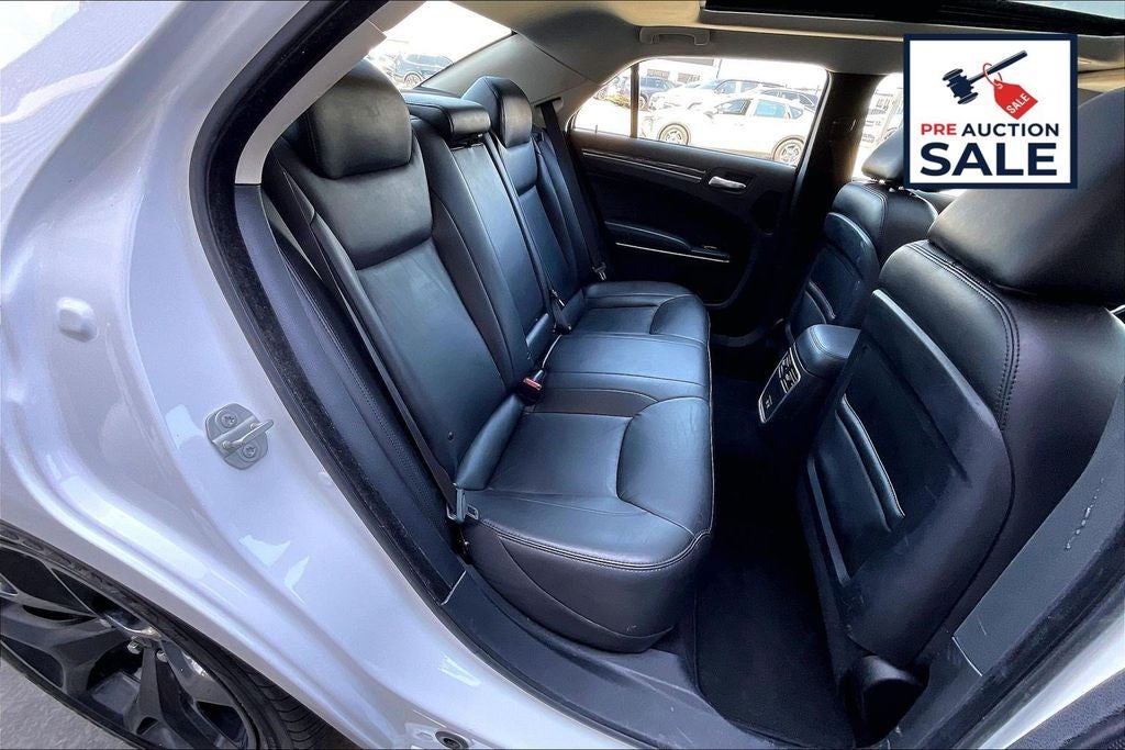 2022 Chrysler 300 Touring