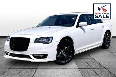2022 Chrysler 300 Touring